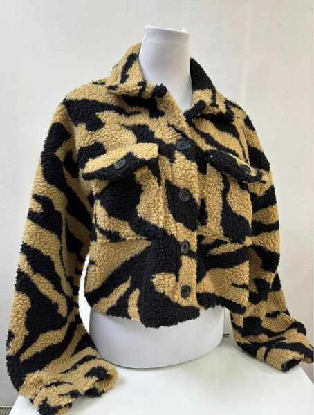 Chaqueta Crop Teddy ModeLo Grevy