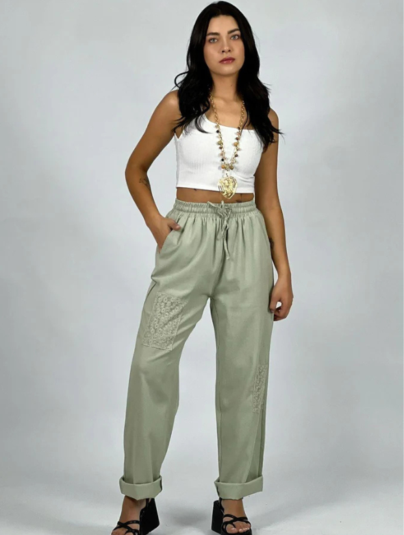Pantalón de Lino Margaritas en Rodilla Modelo Beatriz