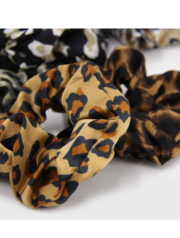 Set scrunchies print