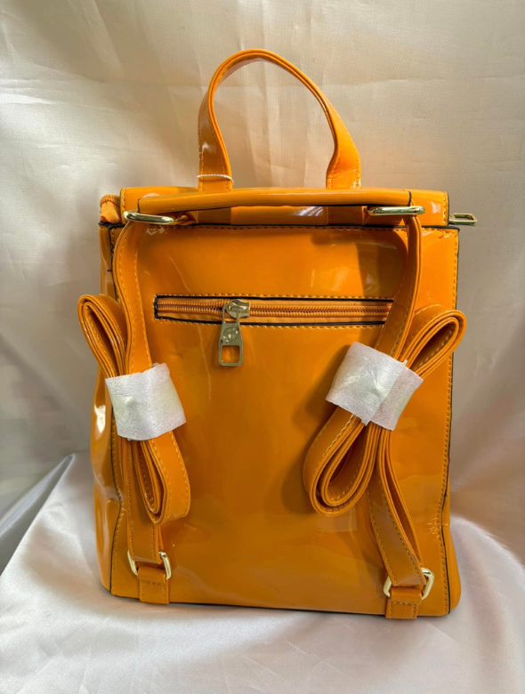 Mochila Charol Modelo