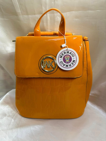 Mochila Charol Modelo