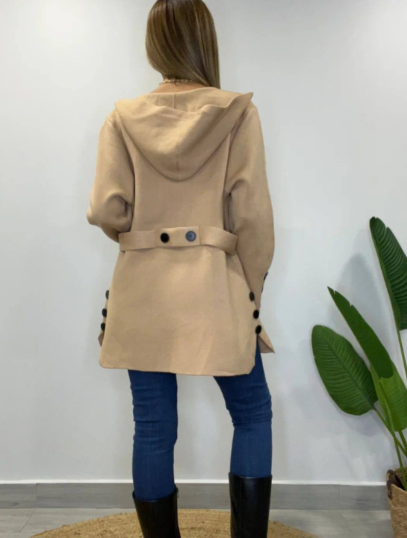Abrigo color Beige con cierre Modelo Barcelona