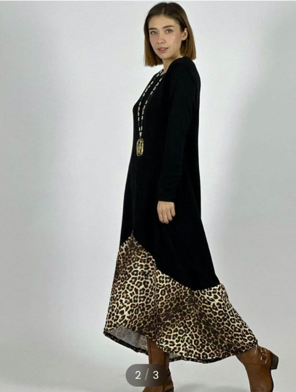 Vestido Negro Asimétrico con Estampado Animal Print Modelo Monica