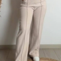 Pantalón sastrero elasticado con cinturon Modelo Lupe