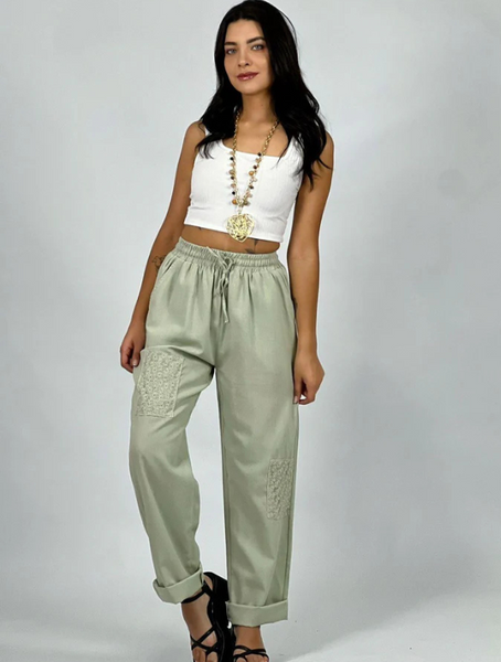 Pantalón de Lino Margaritas en Rodilla Modelo Beatriz