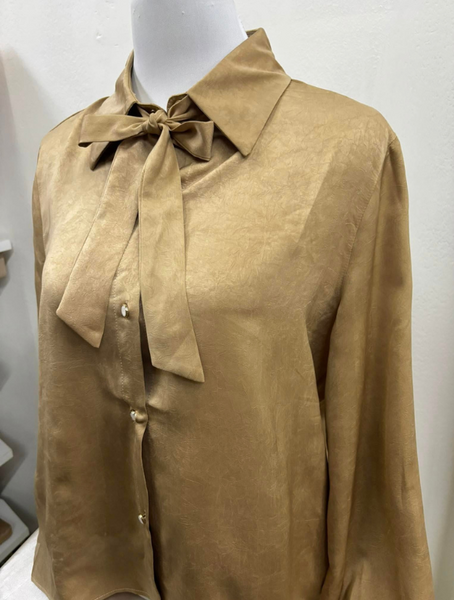 Blusa con Amarra Modelo Olivia