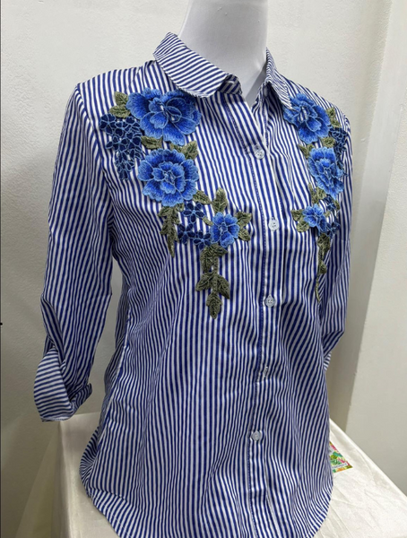BLUSA BORDADA LISTADA MODELO FLORENCIA