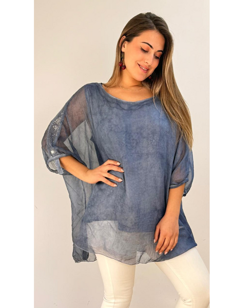 Blusón Oversize Gasa Azul Modelo Magnolia