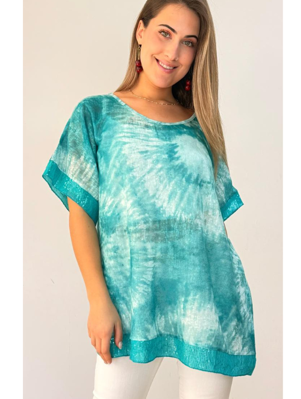 Blusa Tie-Dye Turquesa con aplicaciones  Brillantes Modelo  Simone