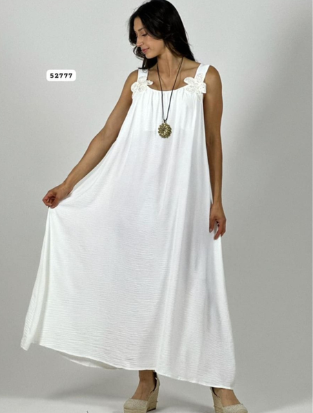 Vestido crepe tirantes flores brillantes Modelo Dali