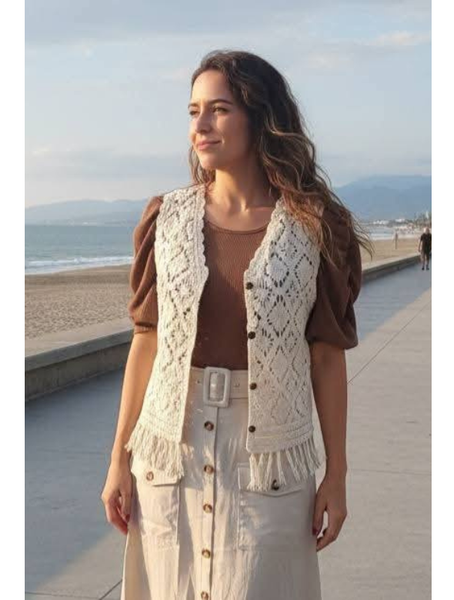 Chaleco Boho con flecos Modelo Aranza