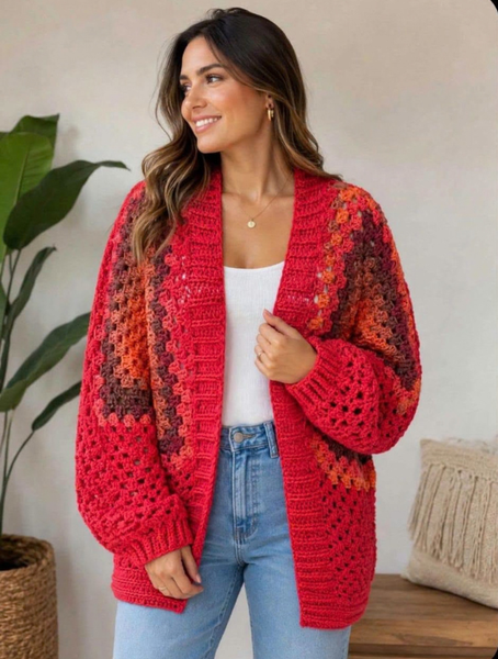 Cardigan tejido a crochet en tonos rojos Modelo Rubi