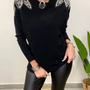 Sweater elasticado con aplicaciones modelo Alicia