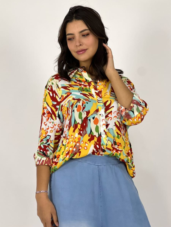 Blusa Estampado De Hojas Colores Modelo Lucrecia