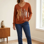 Sweater Mujer Café Estampado Animal Print y Detalles Dorados Modelo Alonsa  | Ellis Greys Boutique